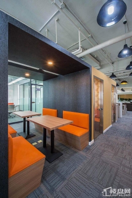 赤峰萬悅城彩妝店電話號碼-第1張圖片