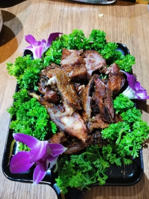 赤峰紅山區(qū)轟趴館電話號碼-第1張圖片