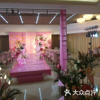 赤峰龍致逸景酒店婚宴電話號碼-第1張圖片