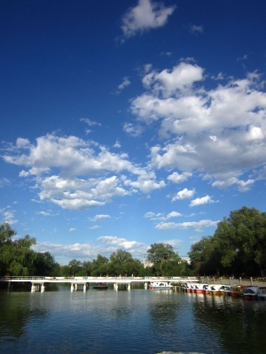 赤峰市藍(lán)天商廈電話號(hào)碼查詢-第1張圖片