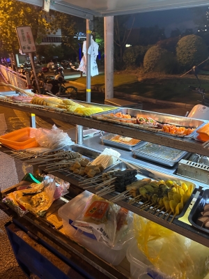 赤峰新城路邊攤炸串電話號(hào)碼-第1張圖片