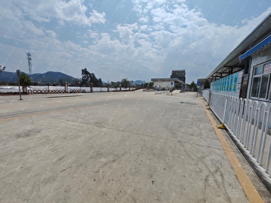 赤峰格斯?fàn)栺{校電話多少號-第1張圖片