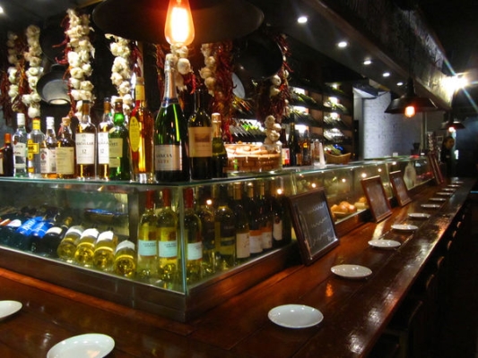 赤峰松山區(qū)酒館電話號碼多少-第1張圖片