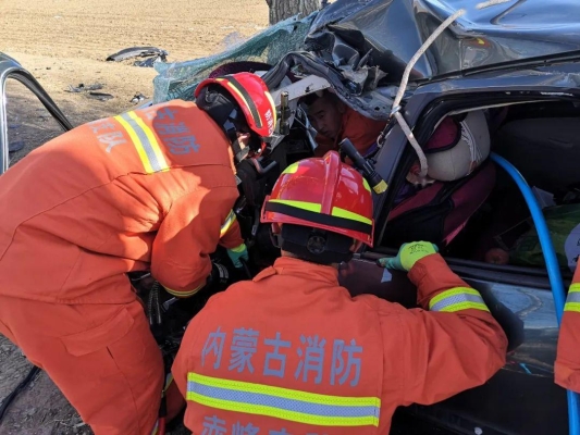 赤峰招電車司機電話號碼是多少-第1張圖片