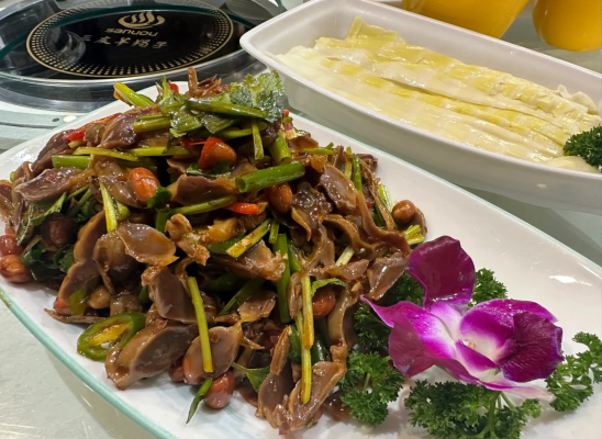 赤峰街賣(mài)羊肉電話多少啊-第1張圖片