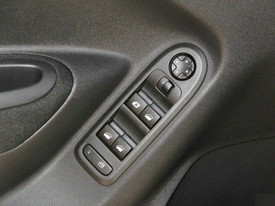 赤峰維修車(chē)窗升降器電話號(hào)碼-第1張圖片