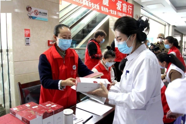 赤峰市醫(yī)院采血室電話號碼是多少-第1張圖片