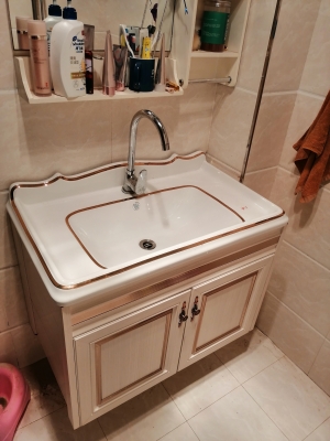 赤峰安裝電視柜師傅電話號碼-第1張圖片