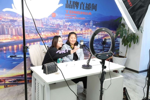 赤峰活蝦直播基地電話號(hào)碼-第1張圖片