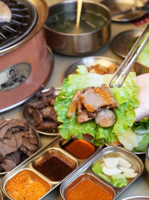 赤峰吃貨美食燒烤電話號(hào)碼-第1張圖片