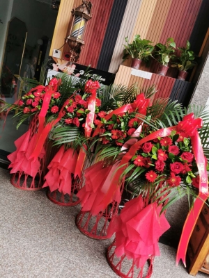 赤峰軍人鮮花店電話地址查詢-第1張圖片