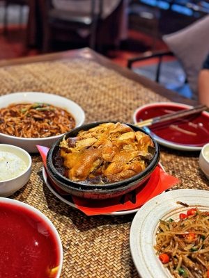 赤峰新城叫花雞飯店電話號碼-第1張圖片