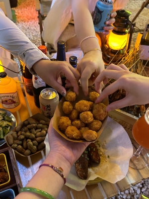 赤峰酒館百威酒店電話多少-第1張圖片