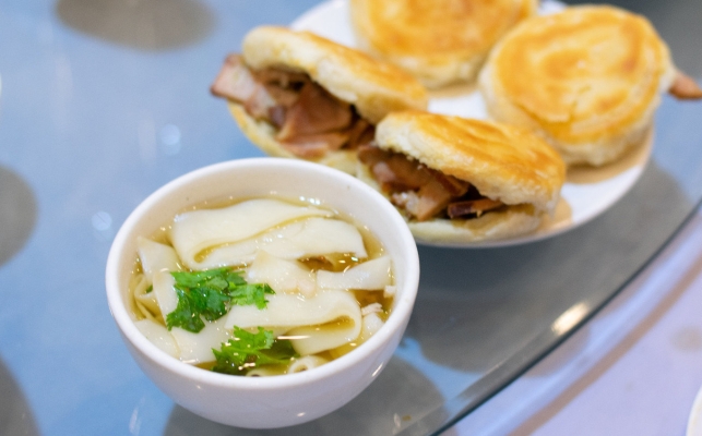 赤峰訂婚宴門店地址電話號(hào)碼-第1張圖片