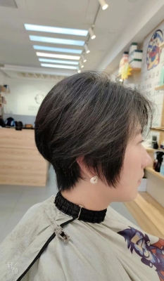 赤峰卷卷美發(fā)造型店電話號(hào)碼-第1張圖片