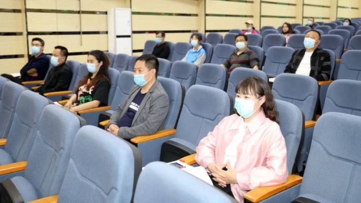 赤峰實(shí)驗(yàn)中學(xué)辦公室電話號(hào)碼-第1張圖片