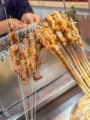 赤峰小夫妻地?cái)偀倦娫?huà)號(hào)碼-第1張圖片