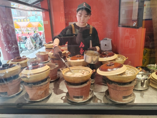 赤峰德隆羊湯館電話號碼-第1張圖片