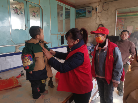 赤峰六分地村書記-第1張圖片