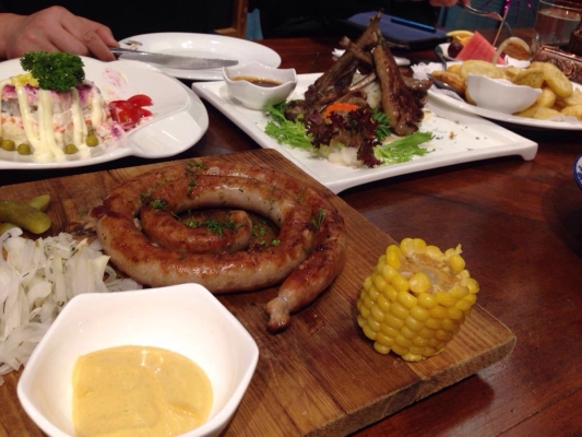 赤峰盧布里西餐廳電話號碼-第1張圖片