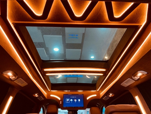 赤峰婚宴房車出租電話號(hào)碼查詢-第1張圖片