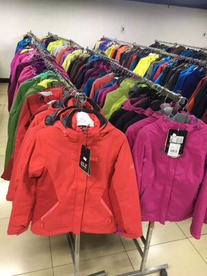 赤峰奢侈品牌特賣店電話號碼-第1張圖片