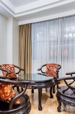 赤峰市紅萊酒店電話號碼-第1張圖片