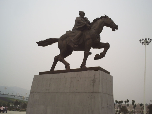 赤峰新世家萬晟店電話號碼-第1張圖片