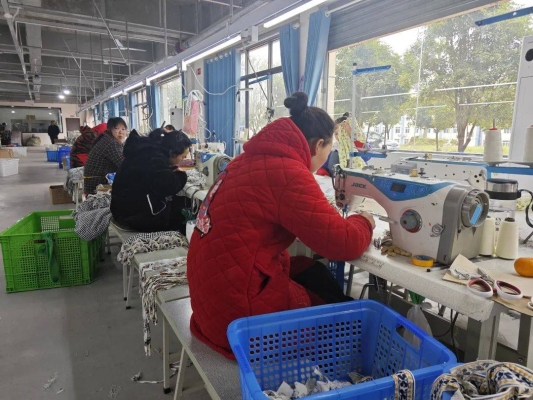 赤峰永星制衣廠電話號碼-第1張圖片