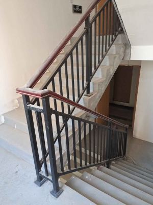 赤峰紗窗廠招工電話是多少號-第1張圖片