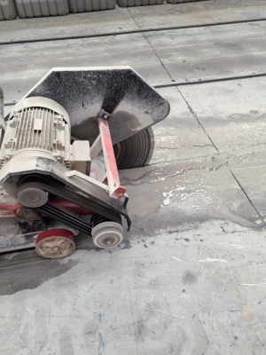 赤峰砌塊切割機(jī)維修電話號碼-第1張圖片