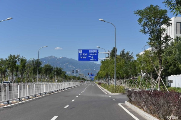 赤峰二道街路燈修理電話號碼-第1張圖片