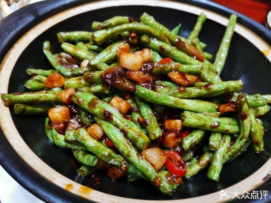 赤峰市躍龍門飯店電話號(hào)碼-第1張圖片