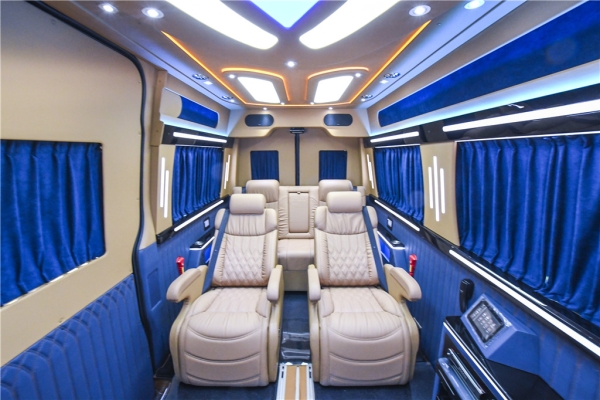 赤峰商務(wù)車中門維修電話號(hào)碼-第1張圖片