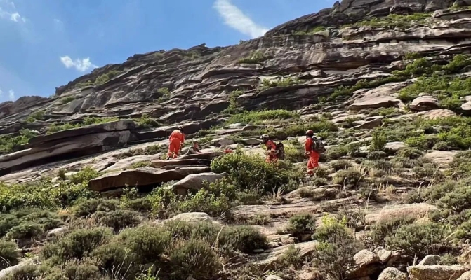 赤峰林東鎮(zhèn)婚紗攝影電話號碼-第1張圖片