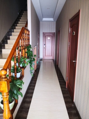 赤峰鑫峰商務(wù)賓館電話地址查詢-第1張圖片