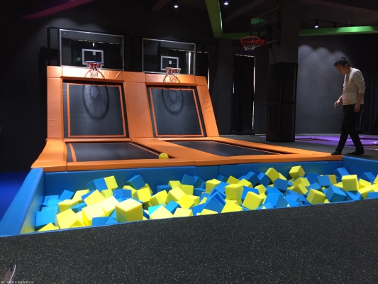 赤峰洗浴淘氣堡電話地址查詢(xún)-第1張圖片