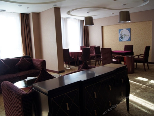 赤峰東方冷飲店地址電話號(hào)碼-第1張圖片