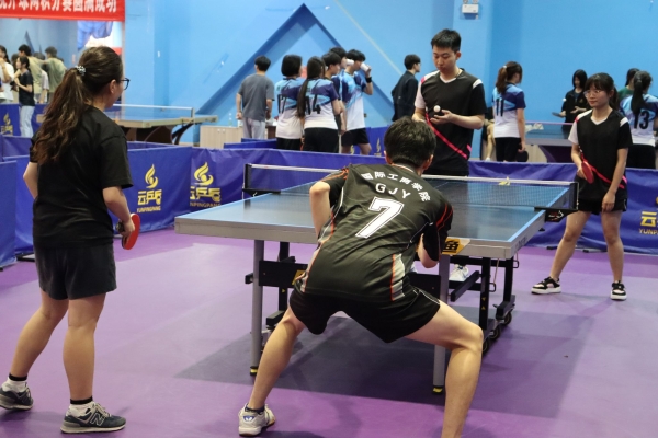 赤峰嘉年華乒乓球俱樂部-第1張圖片