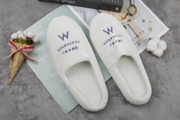 赤峰金絲絨拖鞋公司電話號碼-第1張圖片