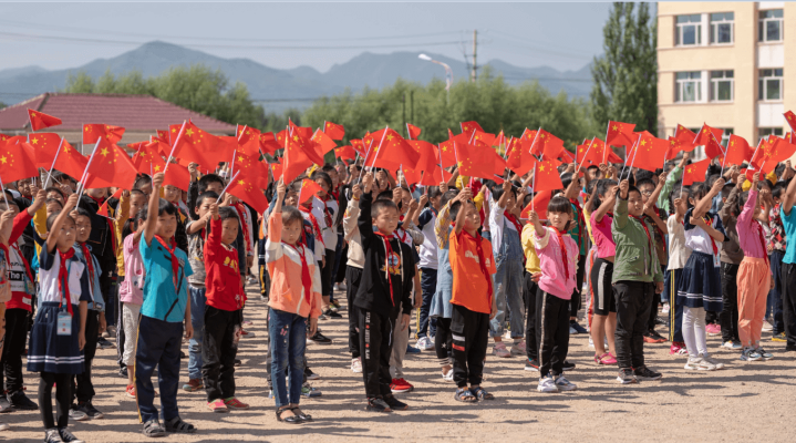 赤峰小牛群鎮(zhèn)領(lǐng)證電話號碼是多少-第1張圖片