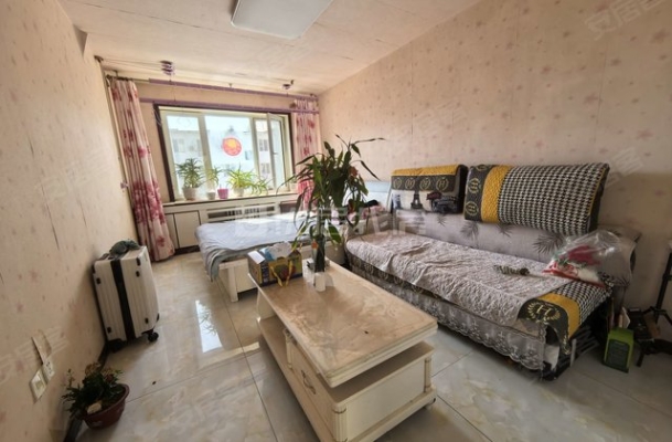 赤峰團結(jié)小區(qū)電話多少啊-第1張圖片