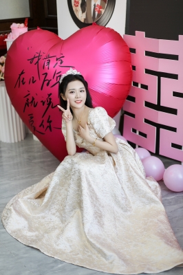 赤峰訂婚衣購買電話號碼是多少-第1張圖片