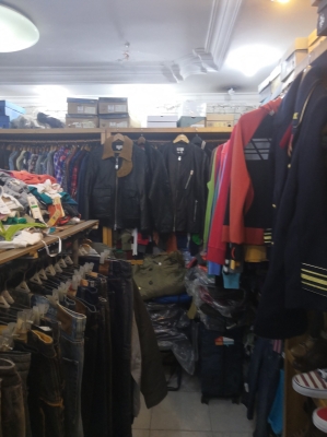 赤峰市衣服店電話號碼-第1張圖片