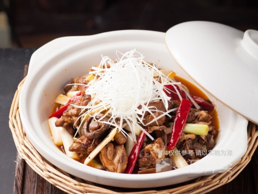 赤峰君品菜館電話多少號(hào)-第1張圖片