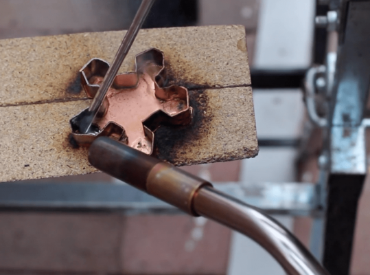 赤峰修燈手藝人電話地址-第1張圖片