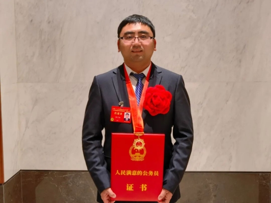 赤峰先鋒服裝廠地址電話號碼-第1張圖片