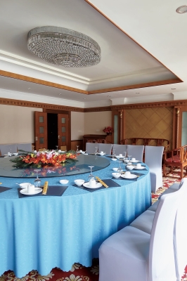 赤峰鮮惠德酒樓招聘電話號碼-第1張圖片