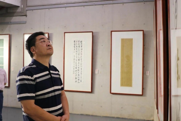 赤峰對聯(lián)直播平臺電話地址查詢-第1張圖片