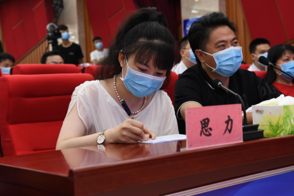 赤峰生活電臺(tái)電話是多少號(hào)-第1張圖片